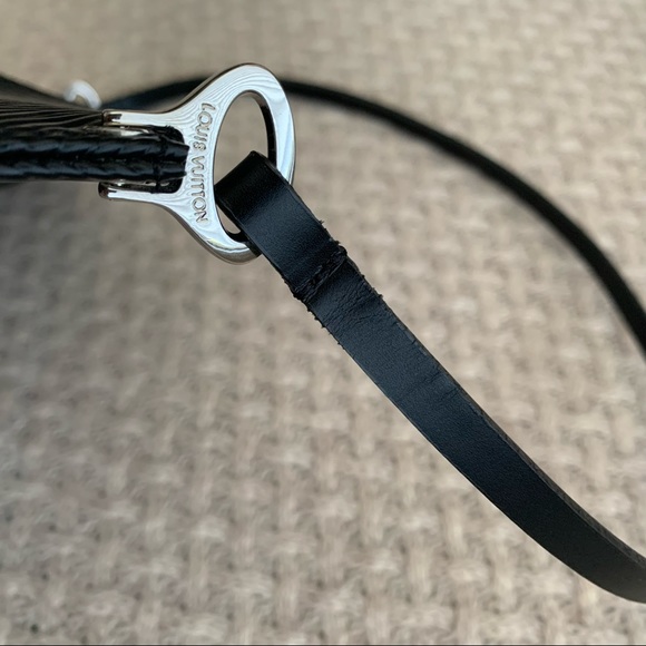 Louis Vuitton Epi Demi Lune Pochette - Picture 10 of 13